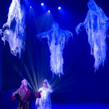 3 flying ghosts2