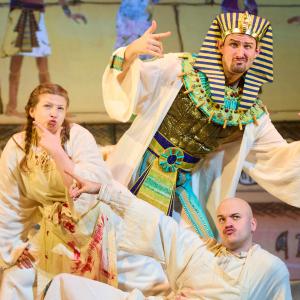 Terrible Tudors and Awful Egyptians by Birmingham Stage Company Photo by Mark Douet 650 A0482 C 1