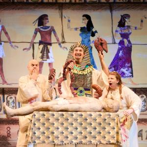 Terrible Tudors and Awful Egyptians by Birmingham Stage Company Photo by Mark Douet 650 A0817