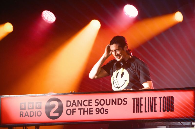 BBC Radio 2 DANCE Sounds of the 90s with Vernon Kay